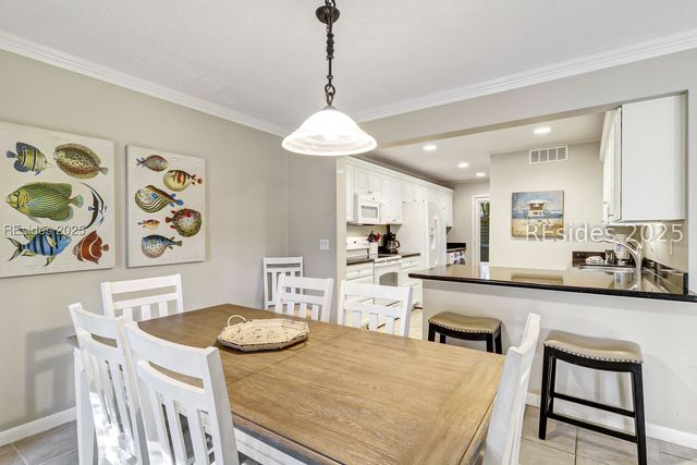 101 Lighthouse Rd Apt 2204, Hilton Head Island, SC 29928