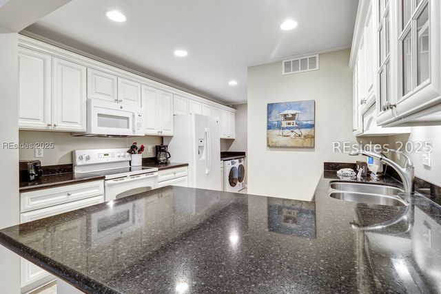 101 Lighthouse Rd Apt 2204, Hilton Head Island, SC 29928