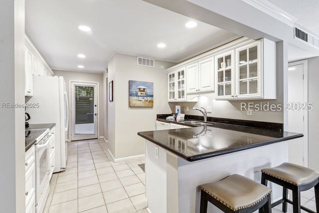 101 Lighthouse Rd Apt 2204, Hilton Head Island, SC 29928