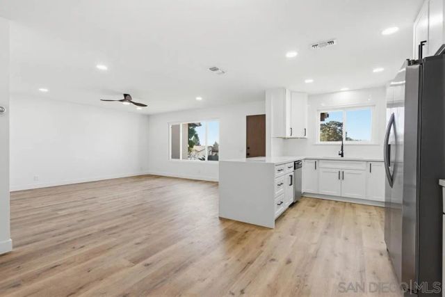 4379 Albatross Way, Oceanside, CA 92057