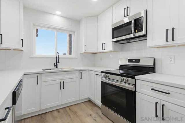 4379 Albatross Way, Oceanside, CA 92057