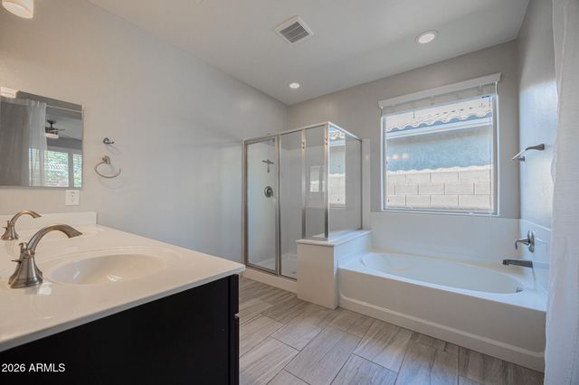 2612 W PEROLA Drive, Phoenix, AZ 85085