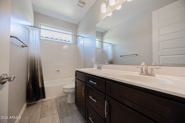 2612 W PEROLA Drive, Phoenix, AZ 85085