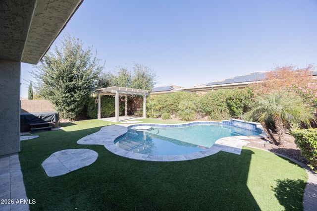 2612 W PEROLA Drive, Phoenix, AZ 85085