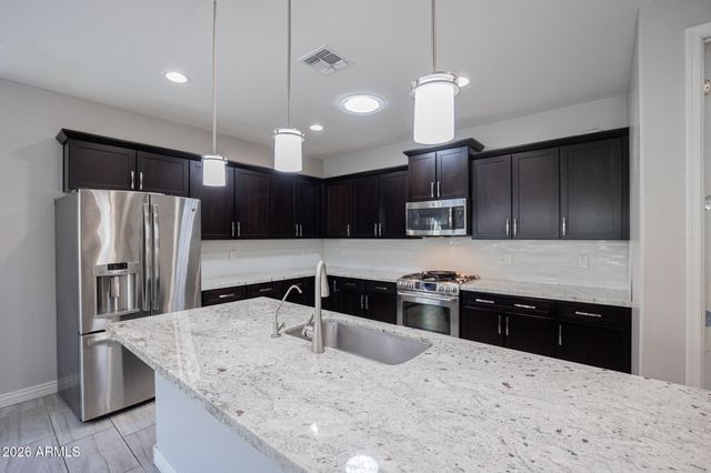 2612 W PEROLA Drive, Phoenix, AZ 85085