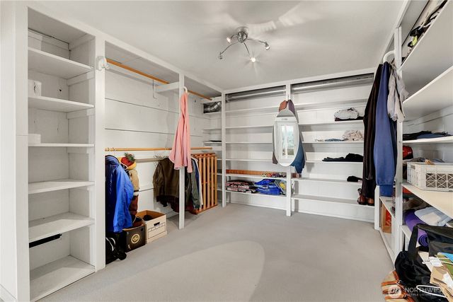 438 Comstock Place, Seattle, WA 98109