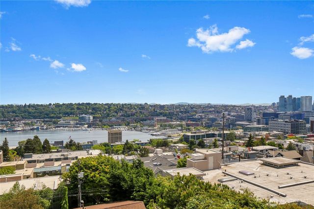 438 Comstock Place, Seattle, WA 98109