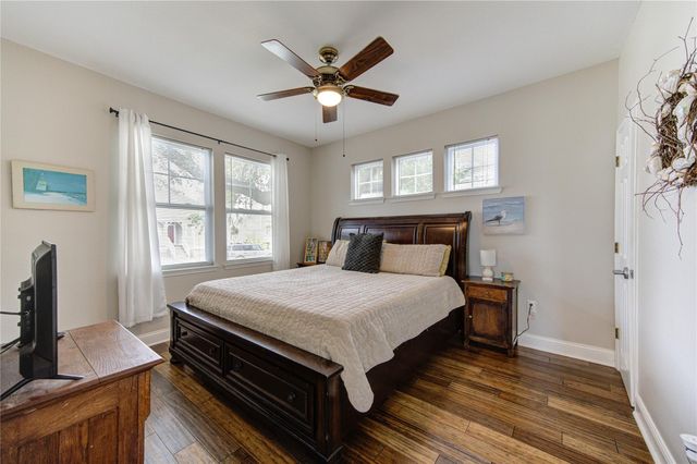 4509 N Live Oak Circle, Galveston, TX 77550