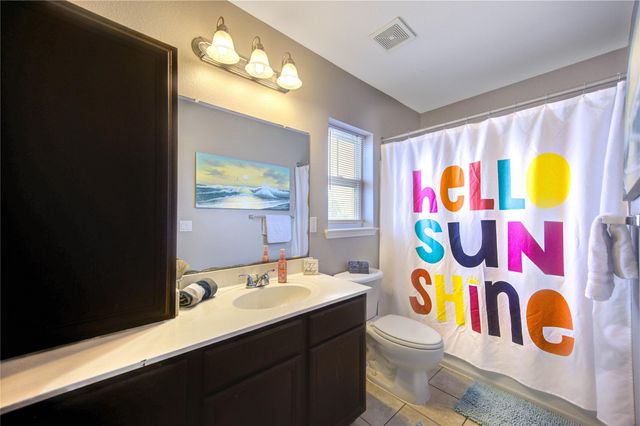 4509 N Live Oak Circle, Galveston, TX 77550
