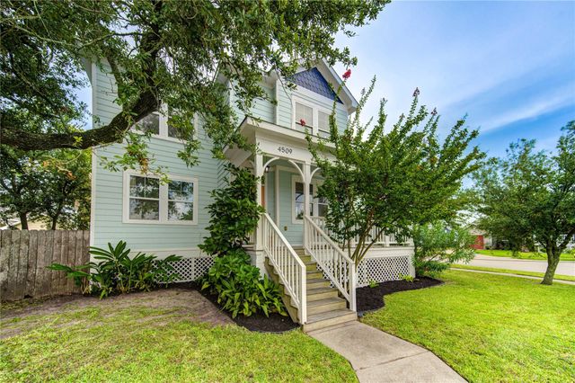 4509 N Live Oak Circle, Galveston, TX 77550