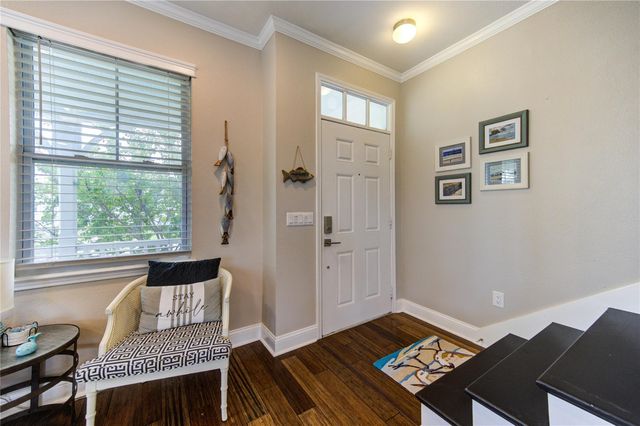 4509 N Live Oak Circle, Galveston, TX 77550
