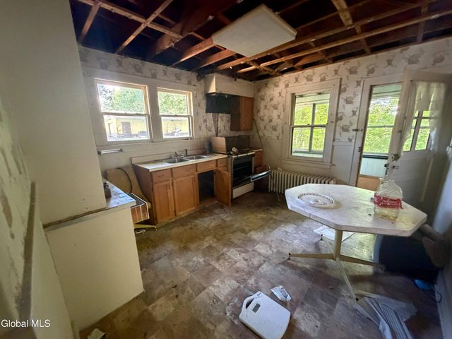 1886 Highland Avenue, Troy, NY 12180