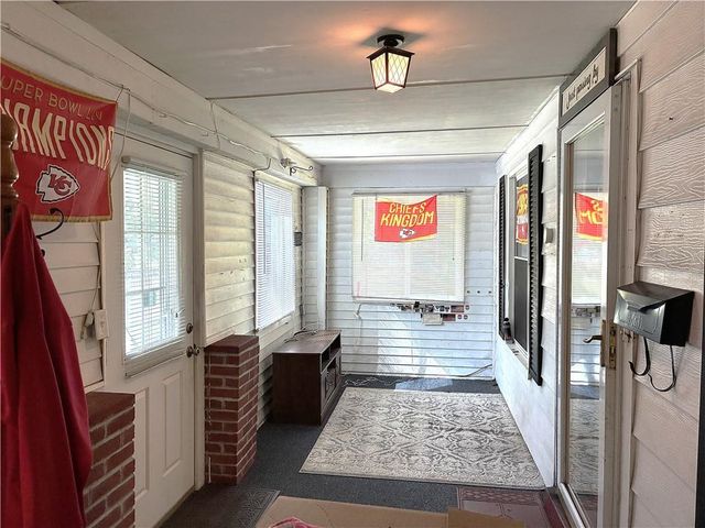 3525 Flora Avenue, Kansas City, MO 64109