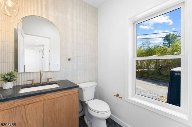 1 Four Corners Rd, Blairstown Twp., NJ 07825