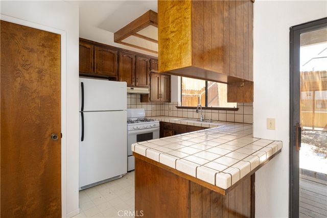 3750 El Camino Real, B2, Atascadero, CA 93422