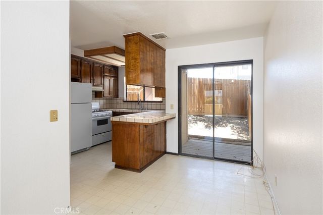 3750 El Camino Real, B2, Atascadero, CA 93422