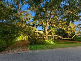 2511 GOLDENROD STREET, Sarasota, FL 34239