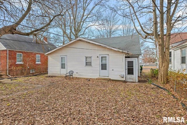 1224 N RUTLEDGE Street, Springfield, IL 62702