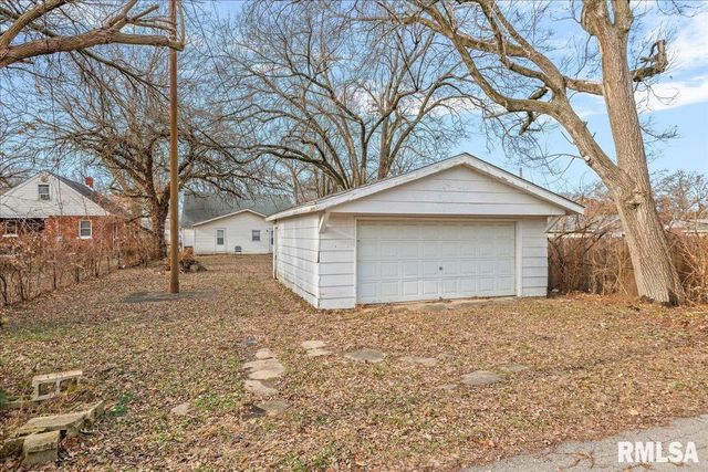 1224 N RUTLEDGE Street, Springfield, IL 62702