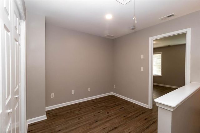 745 Crestwell SW Circle, Atlanta, GA 30331