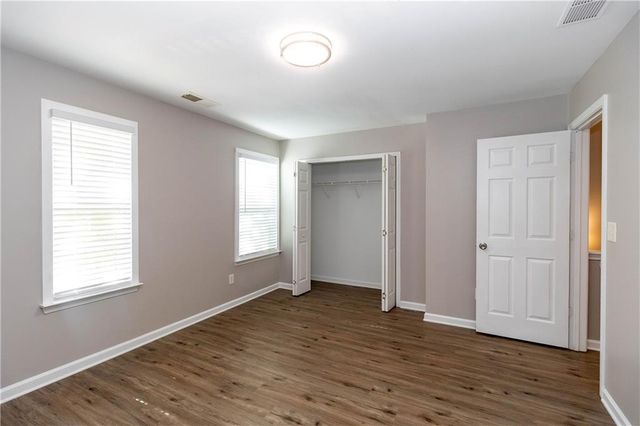 745 Crestwell SW Circle, Atlanta, GA 30331