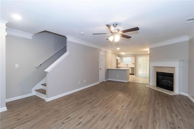 745 Crestwell SW Circle, Atlanta, GA 30331