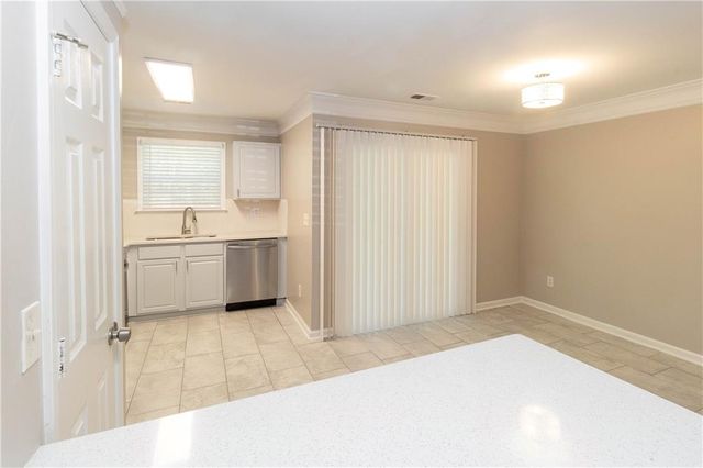 745 Crestwell SW Circle, Atlanta, GA 30331