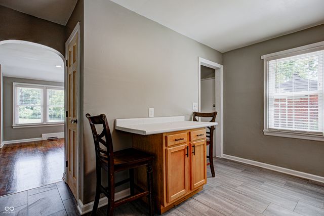 8725 Crawfordsville Road, Indianapolis, IN 46234