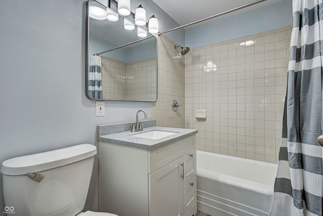 8725 Crawfordsville Road, Indianapolis, IN 46234