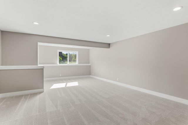 2975 Colfax Street, Douglas Vllg, MI 49408