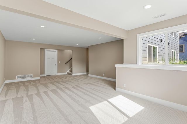 2975 Colfax Street, Douglas Vllg, MI 49408
