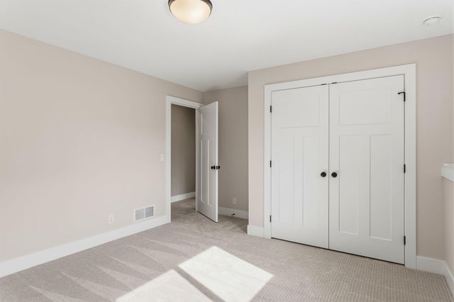 2975 Colfax Street, Douglas Vllg, MI 49408