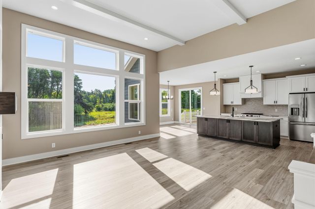 2975 Colfax Street, Douglas Vllg, MI 49408