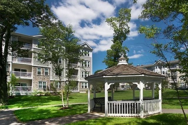 7 Augustus Ct 1013, Reading, MA 01867