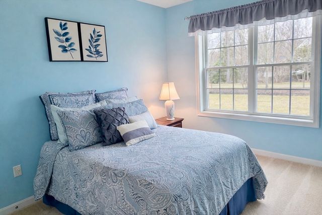 7 Augustus Ct 1013, Reading, MA 01867