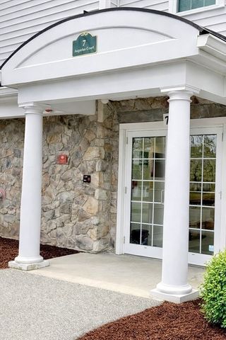 7 Augustus Ct 1013, Reading, MA 01867