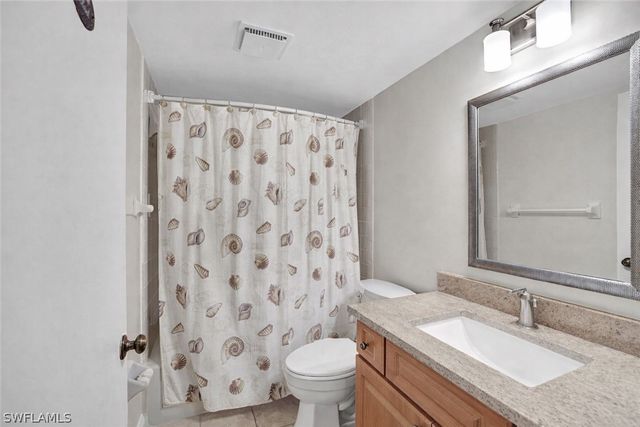 855 Ketch DR 206, Naples, FL 34103