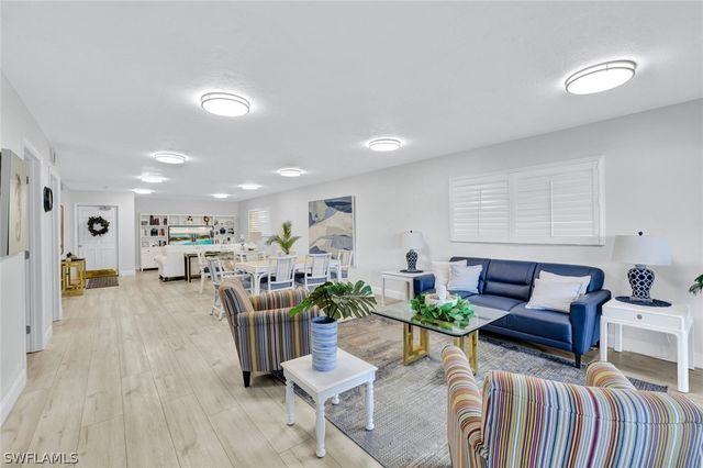 855 Ketch DR 206, Naples, FL 34103