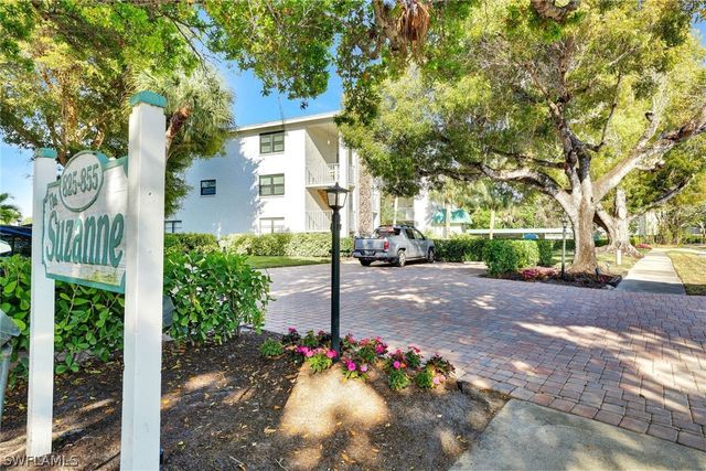 855 Ketch DR 206, Naples, FL 34103
