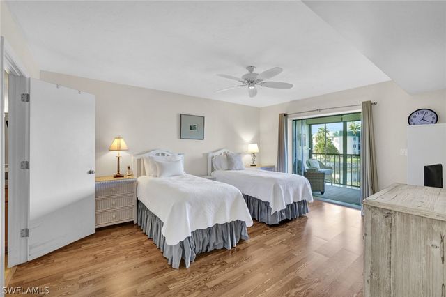 855 Ketch DR 206, Naples, FL 34103