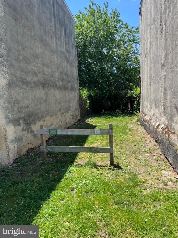 3024 W GORDON ST, Philadelphia, PA 19132