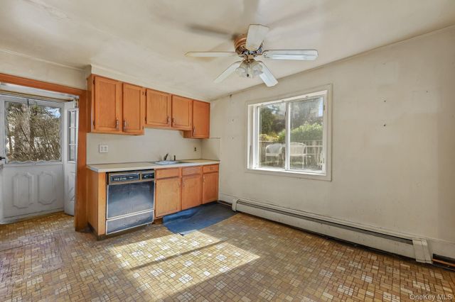 15 Henry Street, Greenwich, CT 06830