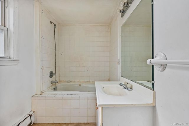 15 Henry Street, Greenwich, CT 06830