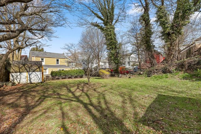 15 Henry Street, Greenwich, CT 06830