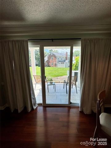 9410 S Vicksburg Park Court, Charlotte, NC 28210