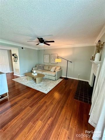 9410 S Vicksburg Park Court, Charlotte, NC 28210