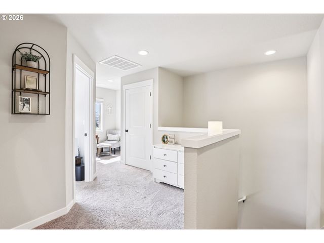 11489 Se PLEASANT VALLEY Pkwy, Happy Valley, OR 97086