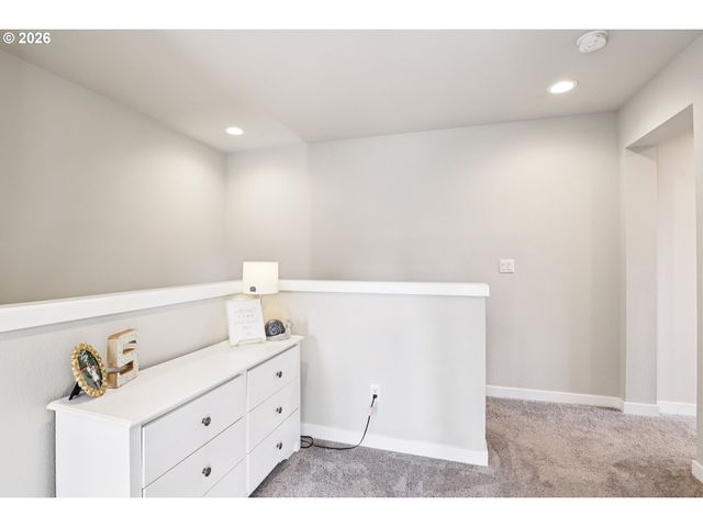 11489 Se PLEASANT VALLEY Pkwy, Happy Valley, OR 97086