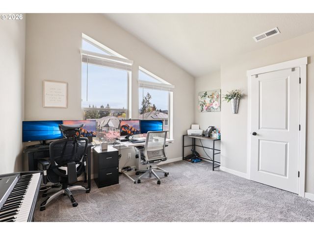 11489 Se PLEASANT VALLEY Pkwy, Happy Valley, OR 97086