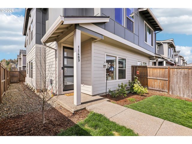 11489 Se PLEASANT VALLEY Pkwy, Happy Valley, OR 97086